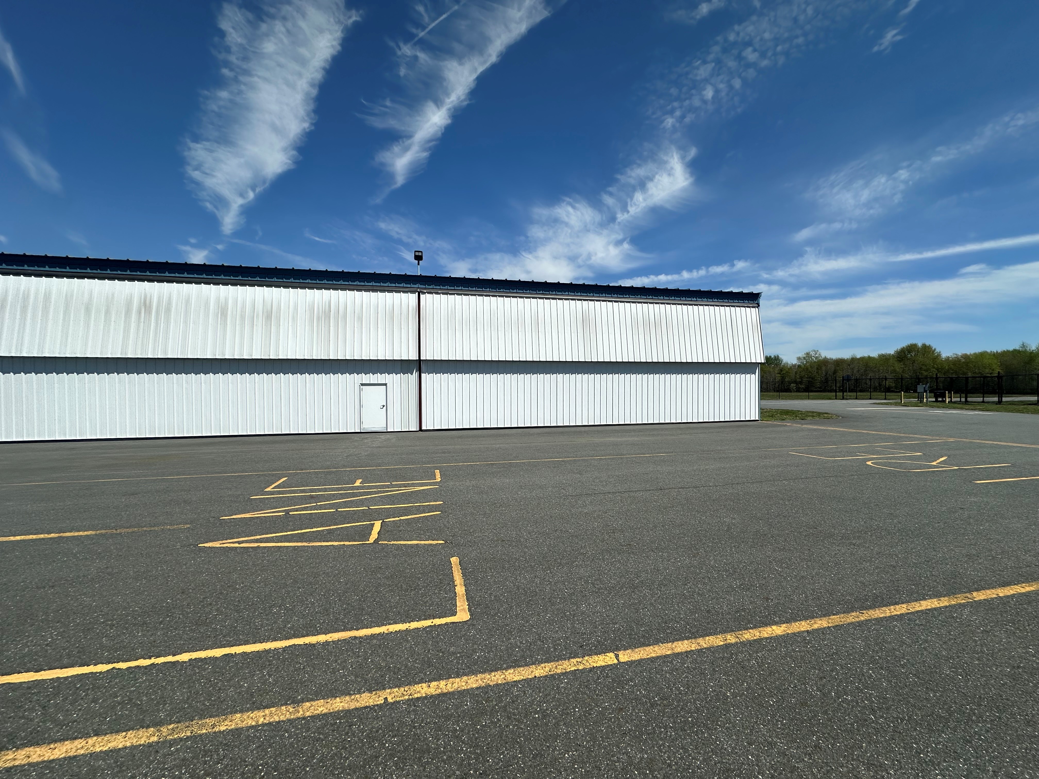New Hangar Available at 33N Delaware Airpark